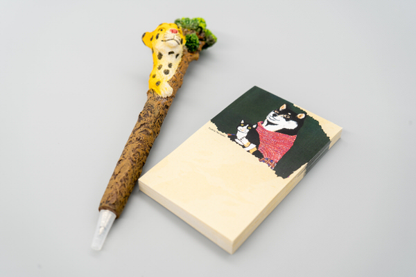 【卓上メモ】 黒柴さんと黒猫さん